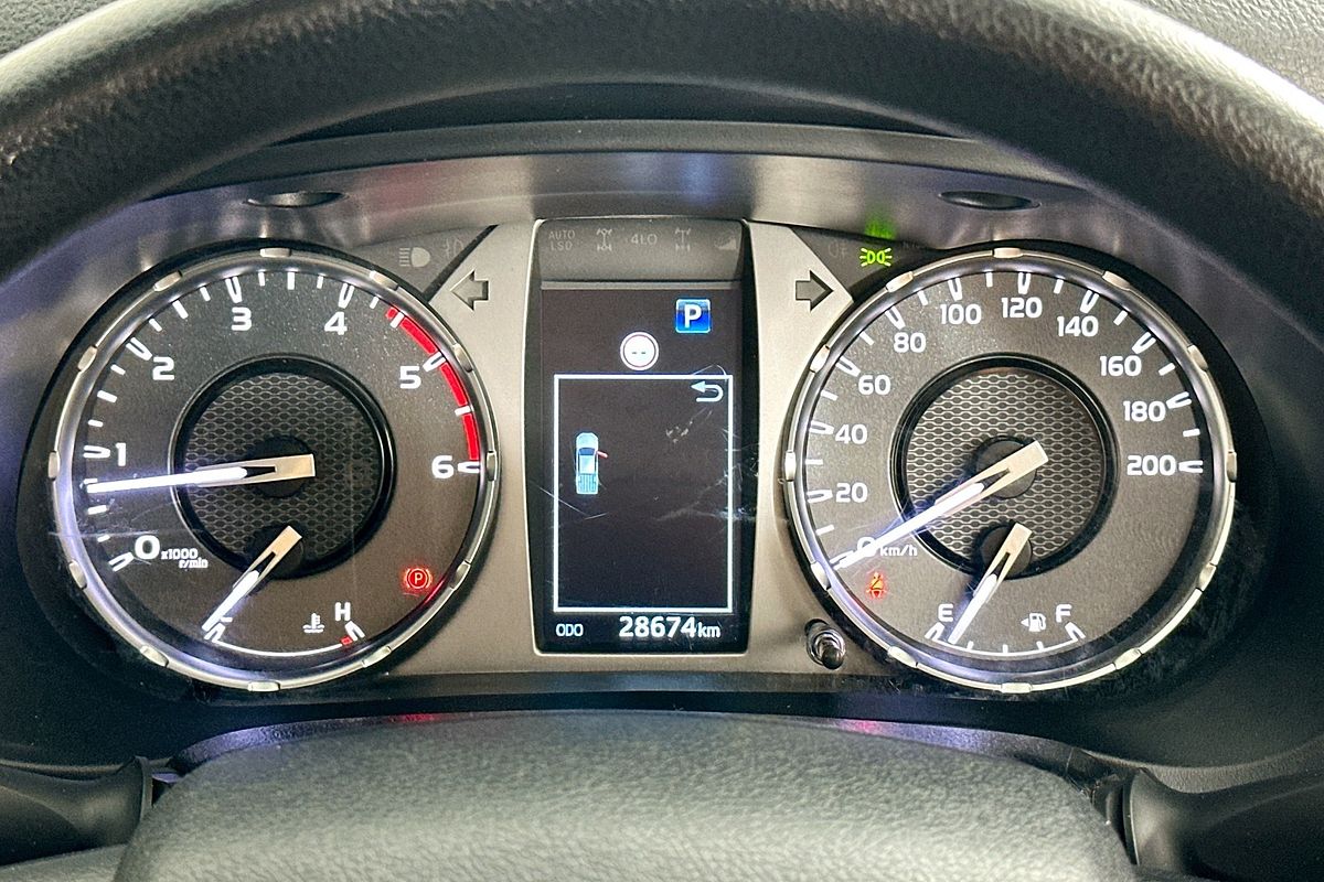 2024 Toyota HILUX SR 48V (4x4) GUN126R 4X4