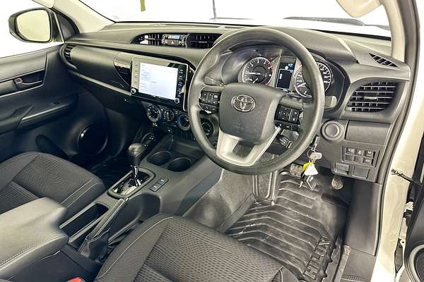 2025 Toyota HILUX SR (4x4) GUN126R RC 4X4