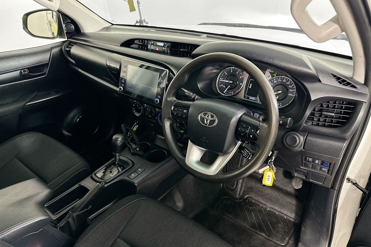2022 Toyota HILUX SR (4x4) GUN126R 4X4