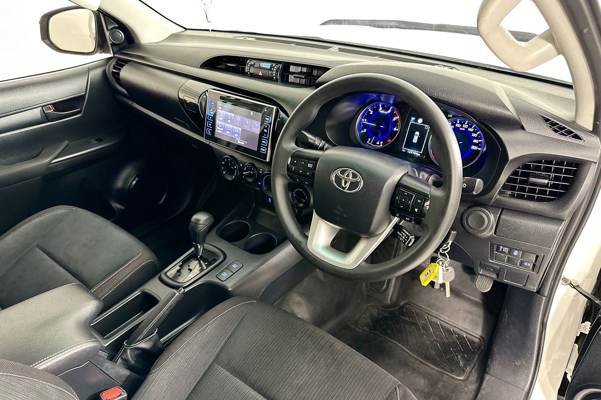 2020 Toyota HILUX SR (4x4) GUN126R MY19 UPGRADE 4X4