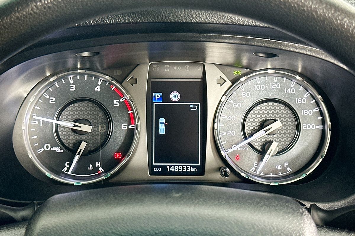 2020 Toyota Hilux SR (4x4) GUN126R FACELIFT 4X4