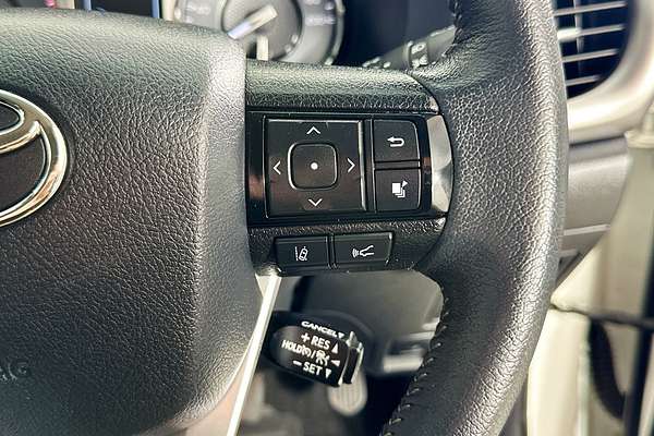 2021 Toyota HILUX SR5 (4x4) GUN126R FACELIFT 4X4