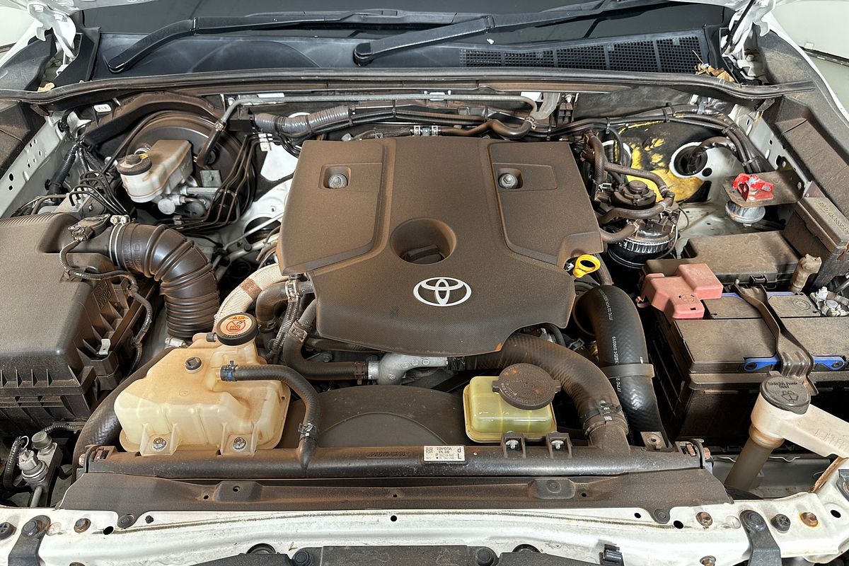 2020 Toyota HILUX SR (4x4) GUN126R MY19 UPGRADE 4X4