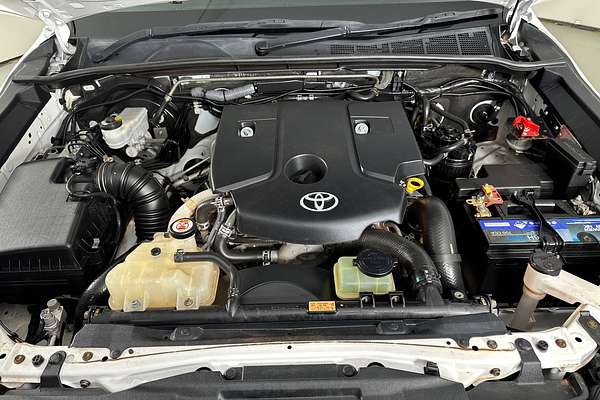 2020 Toyota HILUX SR (4x4) GUN126R MY19 UPGRADE 4X4