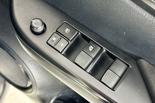 2021 Toyota HILUX SR (4x4) GUN126R 4X4