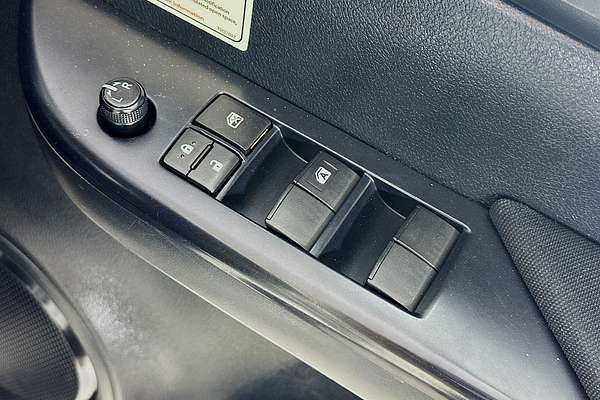 2022 Toyota HILUX SR (4x4) GUN126R 4X4