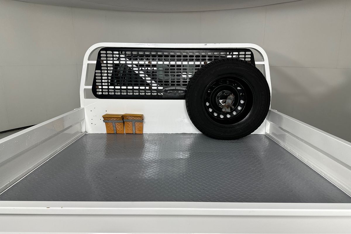 2019 Toyota HILUX SR (4x4) GUN126R MY19 UPGRADE 4X4