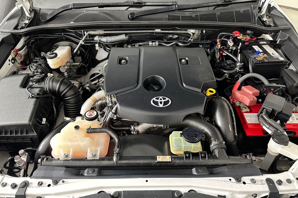 2018 Toyota HILUX SR (4x4) GUN126R MY17 4X4