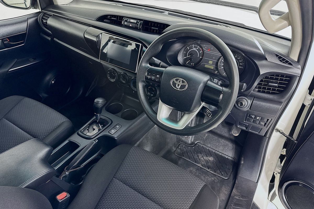 2019 Toyota HILUX Workmate GUN125R 4X4