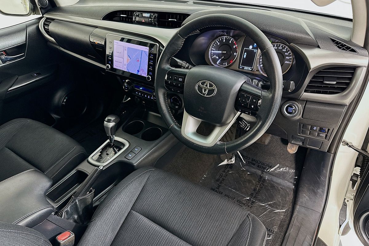 2021 Toyota HILUX SR5 GUN126R 4X4