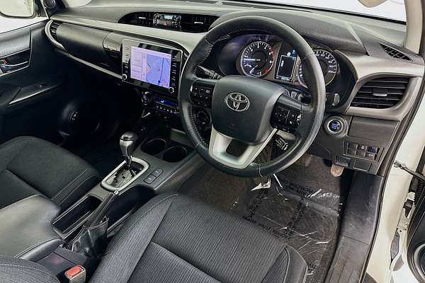2021 Toyota HILUX SR5 GUN126R 4X4