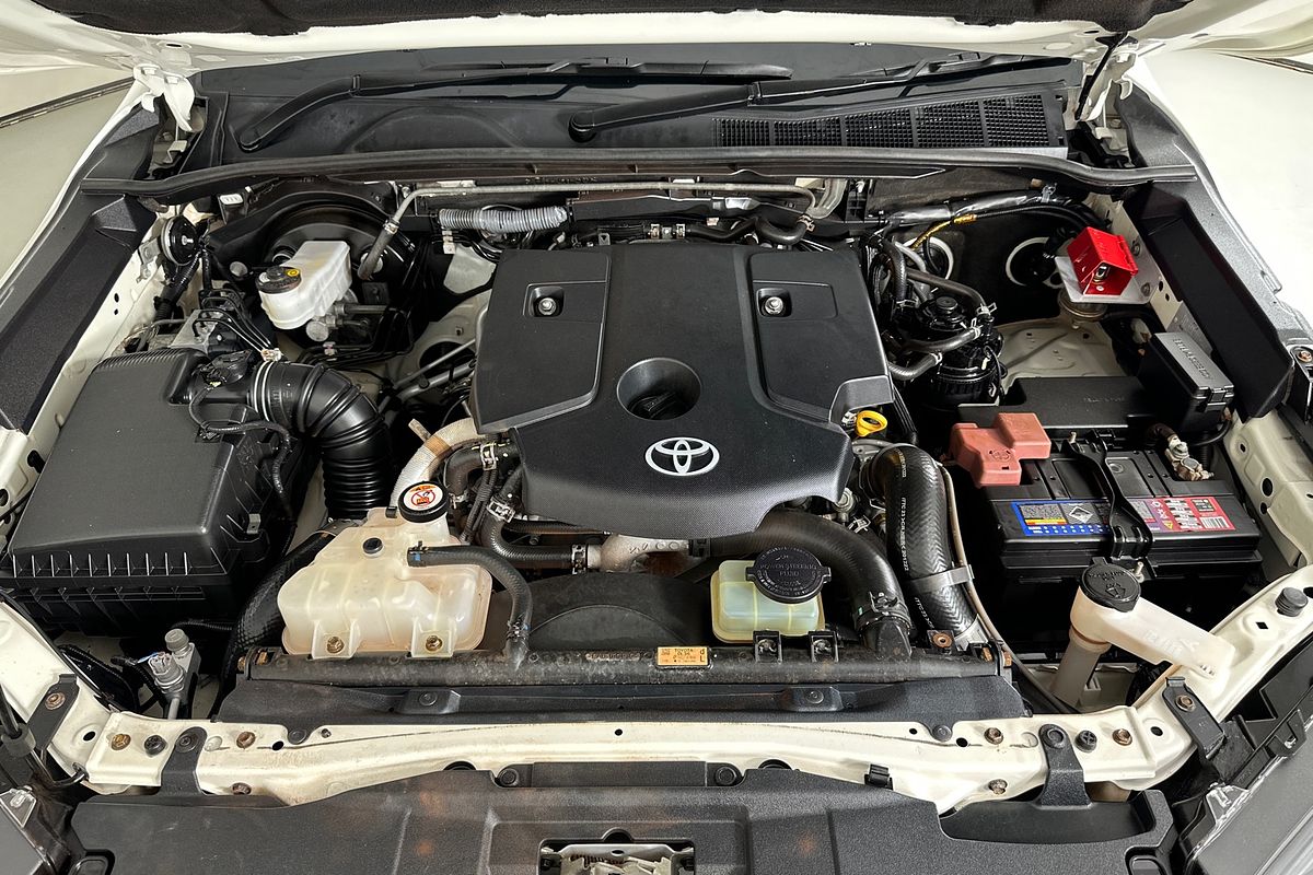 2021 Toyota HILUX SR (4x4) GUN126R 4X4
