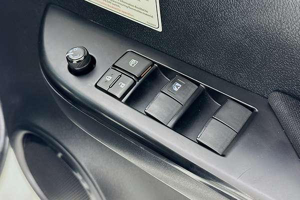 2021 Toyota HILUX SR (4x4) GUN126R 4X4