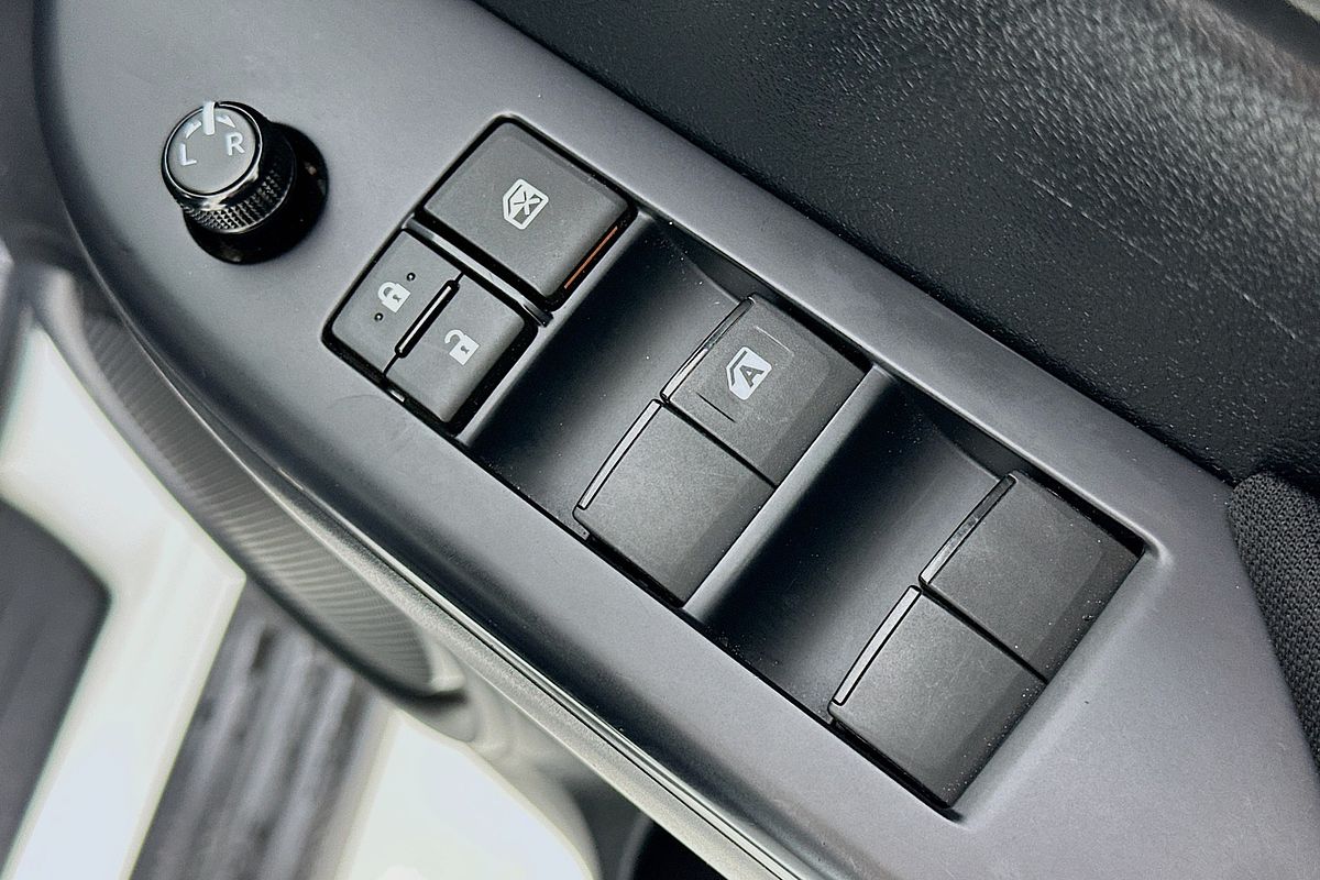 2023 Toyota Hilux SR GUN126R 4X4