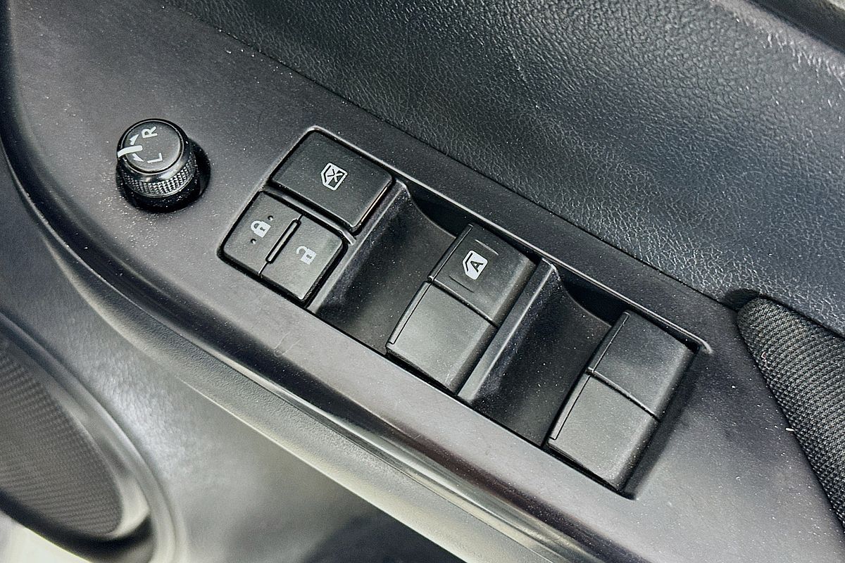 2021 Toyota HILUX SR (4x4) GUN126R 4X4