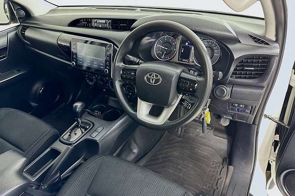 2023 Toyota HILUX SR (4x4) GUN126R 4X4