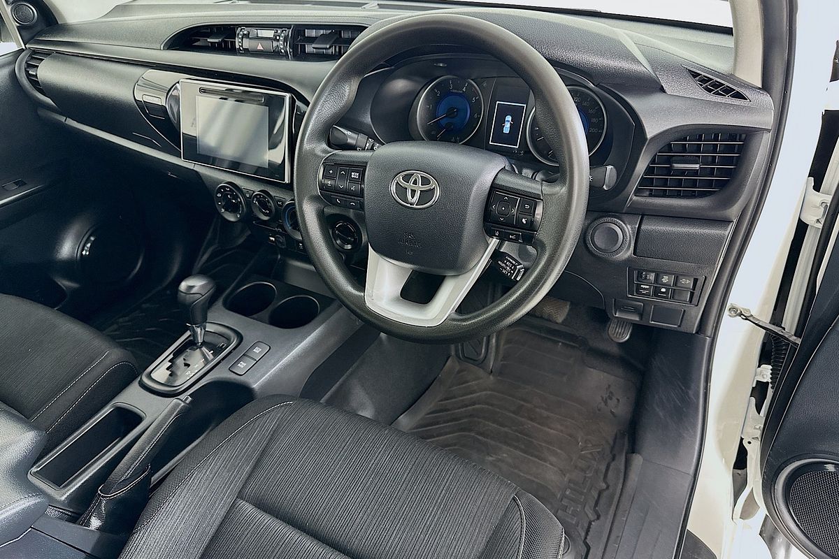 2019 Toyota HILUX SR (4x4) GUN126R MY19 UPGRADE 4X4