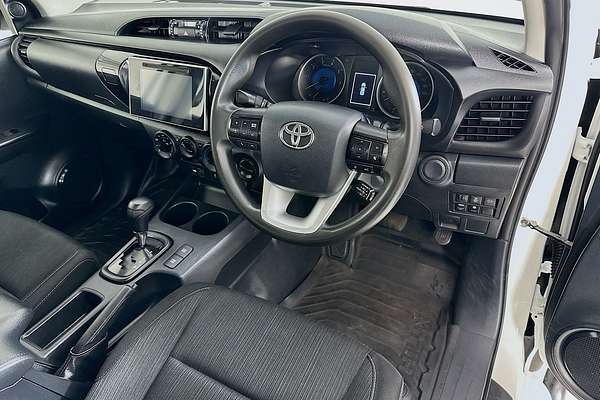 2019 Toyota HILUX SR (4x4) GUN126R MY19 UPGRADE 4X4