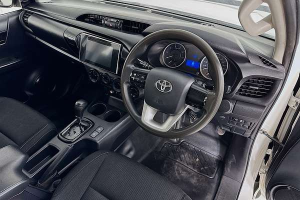 2019 Toyota HILUX SR (4x4) GUN126R MY19 4X4