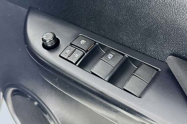 2022 Toyota HILUX SR (4x4) GUN126R 4X4