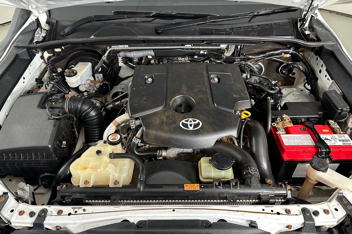 2020 Toyota HILUX SR (4x4) GUN126R MY19 UPGRADE 4X4
