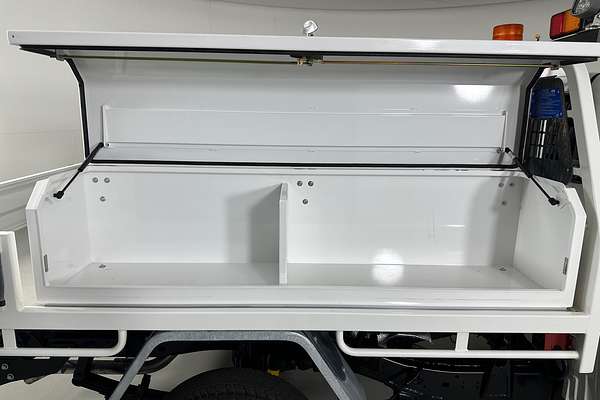 2023 Toyota HILUX SR GUN126R 4X4
