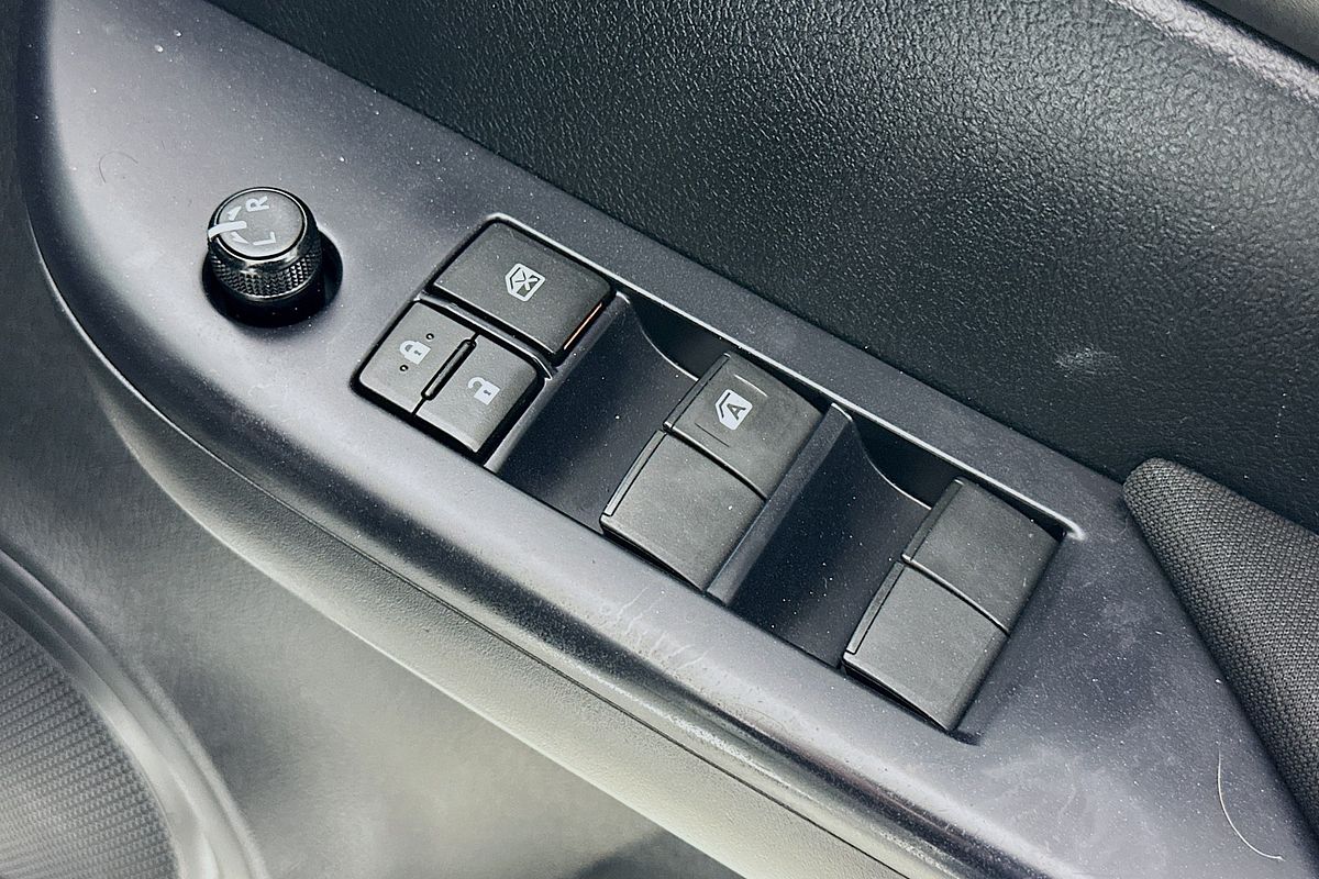 2021 Toyota HILUX SR GUN126R 4X4