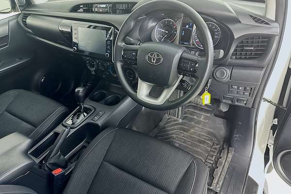 2024 Toyota HILUX SR GUN126R 4X4