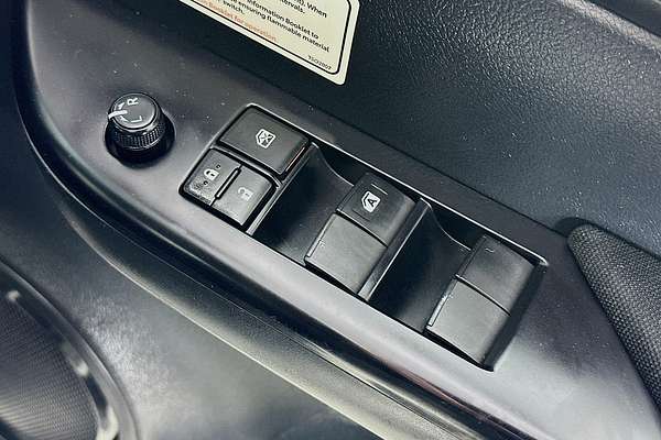 2021 Toyota HILUX SR (4x4) GUN126R 4X4
