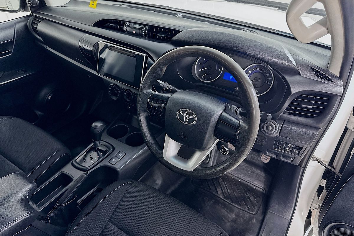 2019 Toyota HILUX SR (4x4) GUN126R MY19 4X4
