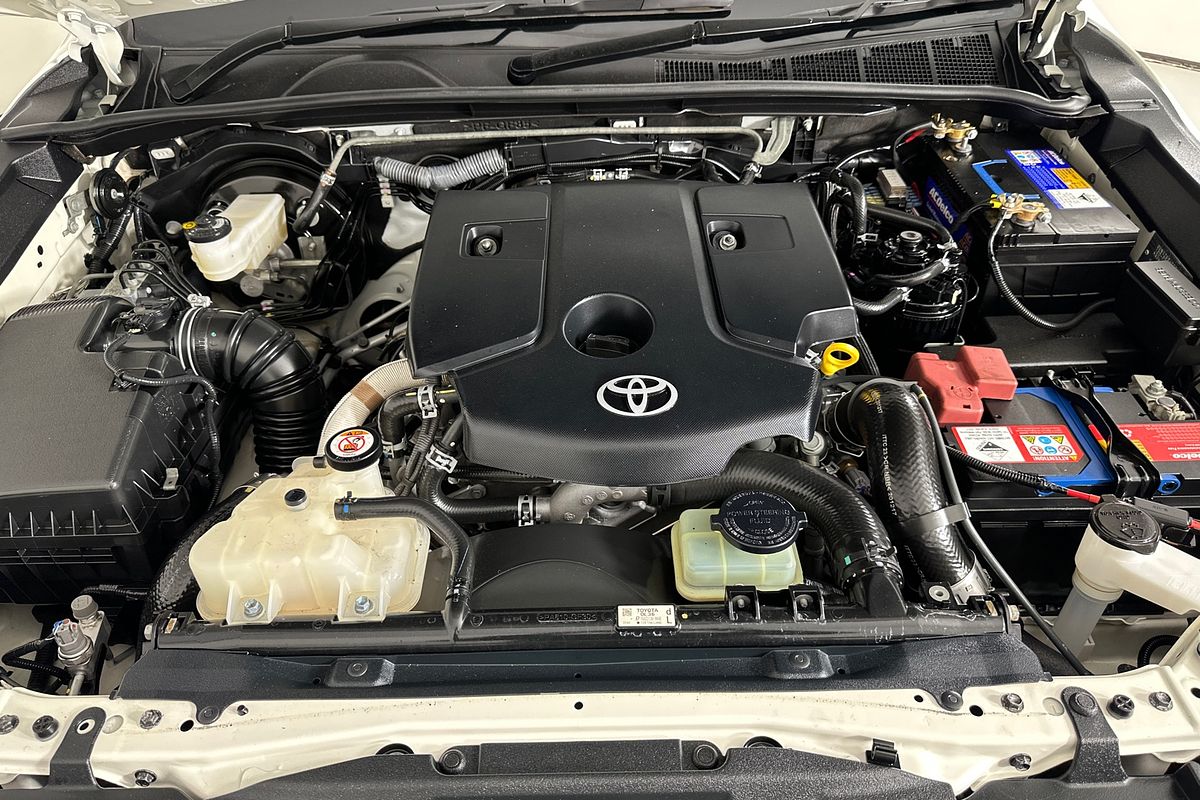 2021 Toyota HILUX SR (4x4) GUN126R FACELIFT 4X4