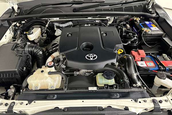 2021 Toyota HILUX SR (4x4) GUN126R FACELIFT 4X4
