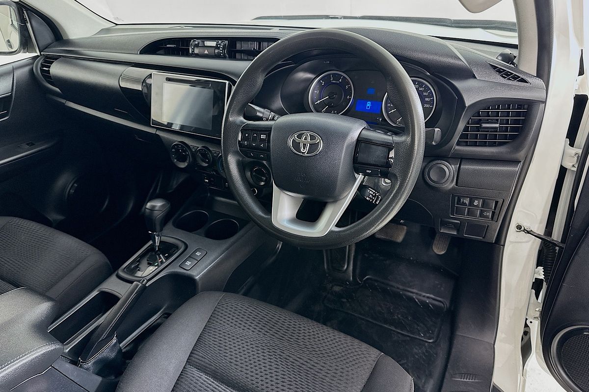 2019 Toyota HILUX SR (4x4) GUN126R MY19 4X4