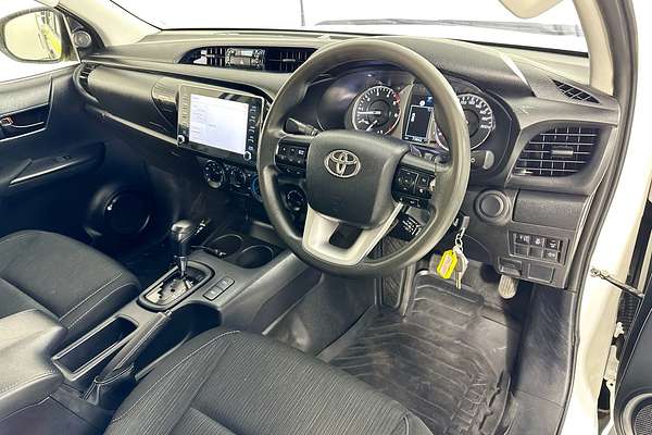 2022 Toyota HILUX SR (4x4) GUN126R 4X4