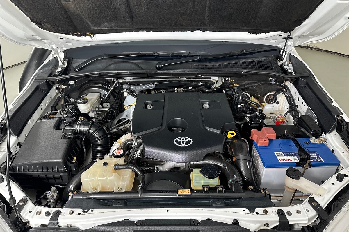 2020 Toyota HILUX SR (4x4) GUN126R MY19 UPGRADE 4X4
