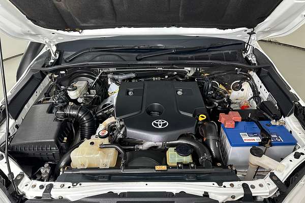 2020 Toyota HILUX SR (4x4) GUN126R MY19 UPGRADE 4X4