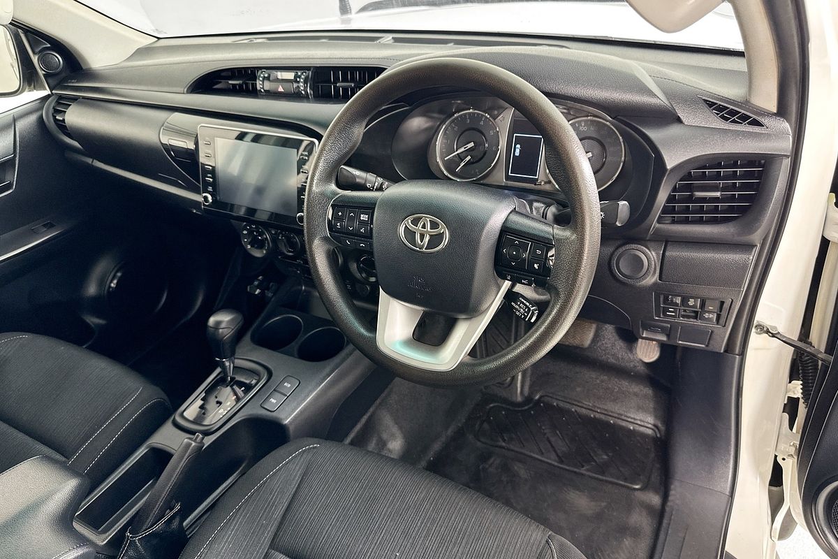 2022 Toyota HILUX SR (4x4) GUN126R 4X4