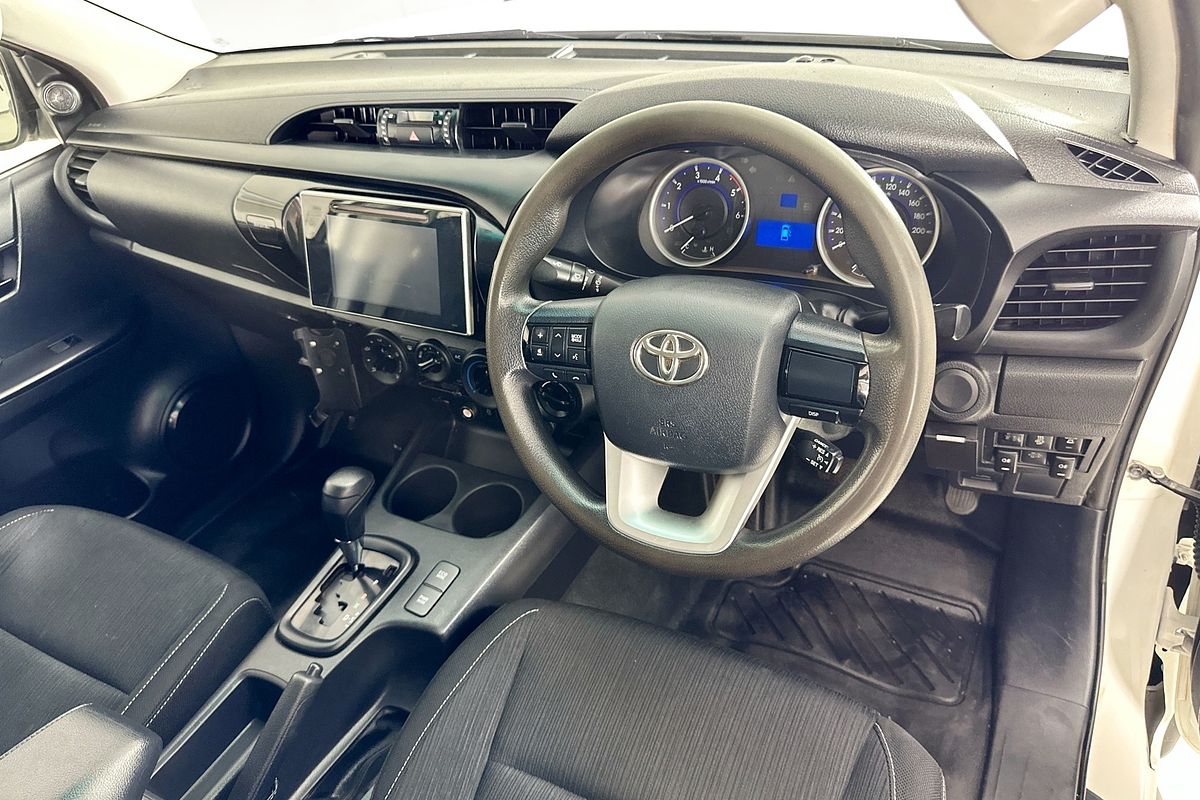 2019 Toyota HILUX SR (4x4) GUN126R MY19 4X4