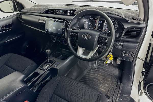 2021 Toyota HILUX SR (4x4) GUN126R 4X4