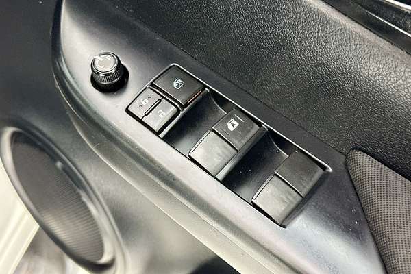 2020 Toyota HILUX SR (4x4) GUN126R MY19 UPGRADE 4X4