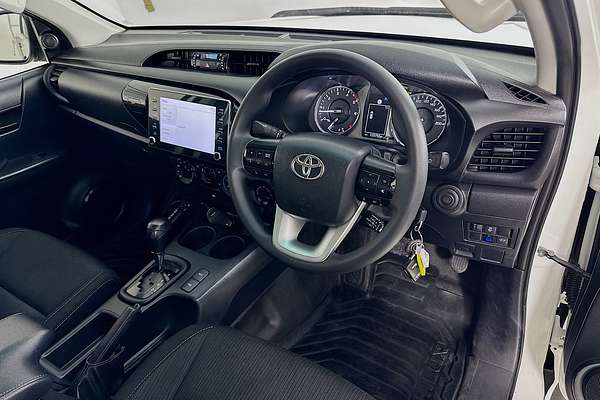 2022 Toyota HILUX SR (4x4) GUN126R 4X4