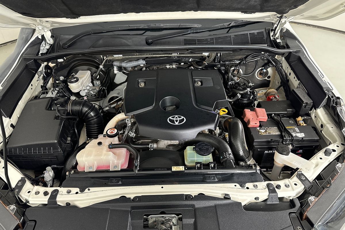 2021 Toyota HILUX SR (4x4) GUN126R 4X4