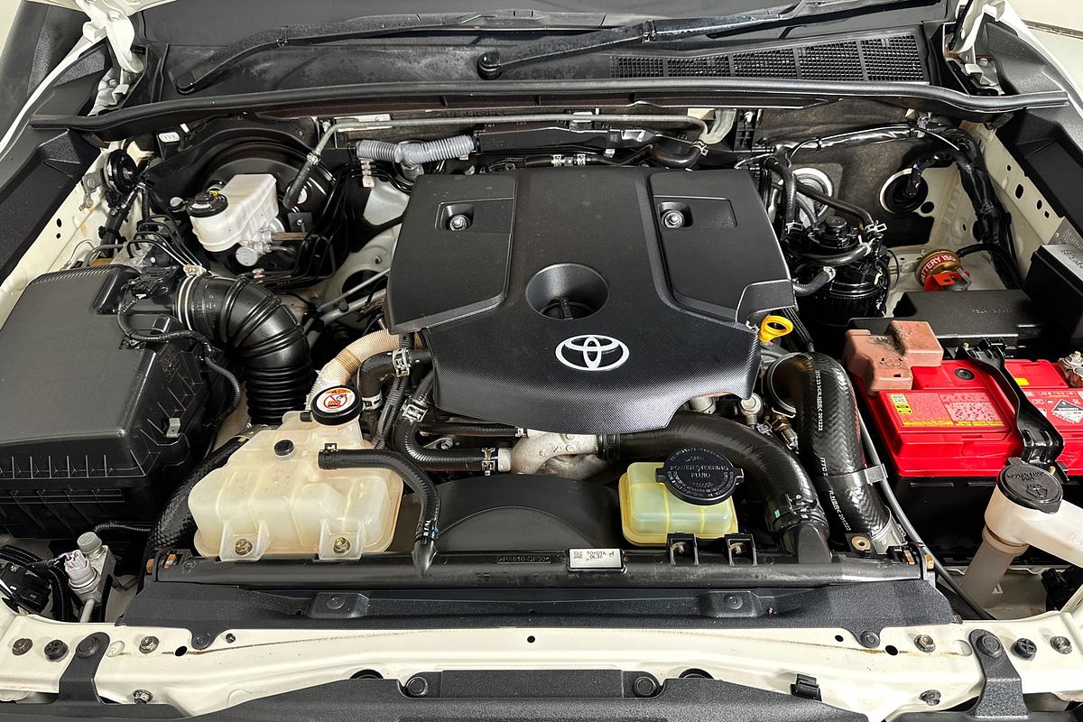 2021 Toyota HILUX SR (4x4) GUN126R 4X4