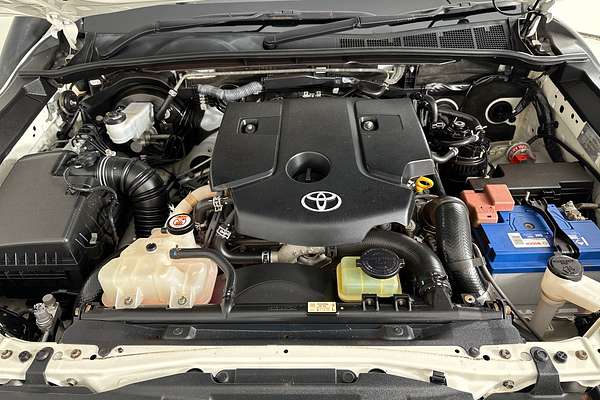 2021 Toyota HILUX SR (4x4) GUN126R 4X4