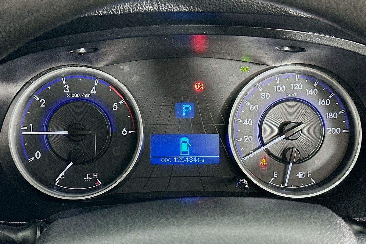 2018 Toyota HILUX SR (4x4) GUN126R MY19 4X4
