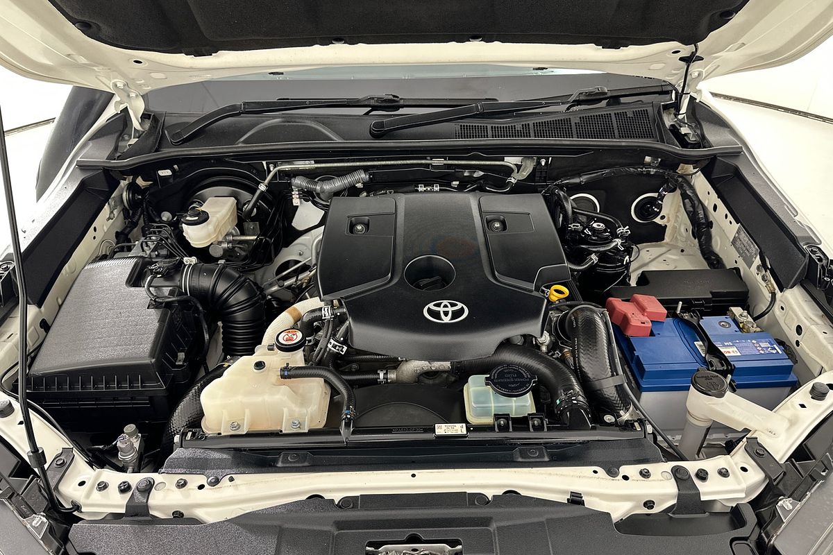 2021 Toyota HILUX SR (4x4) GUN126R 4X4