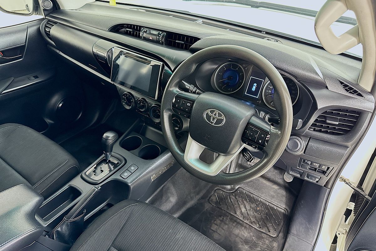 2020 Toyota HILUX SR (4x4) GUN126R MY19 UPGRADE 4X4