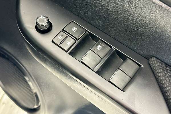 2020 Toyota HILUX SR (4x4) GUN126R MY19 4X4
