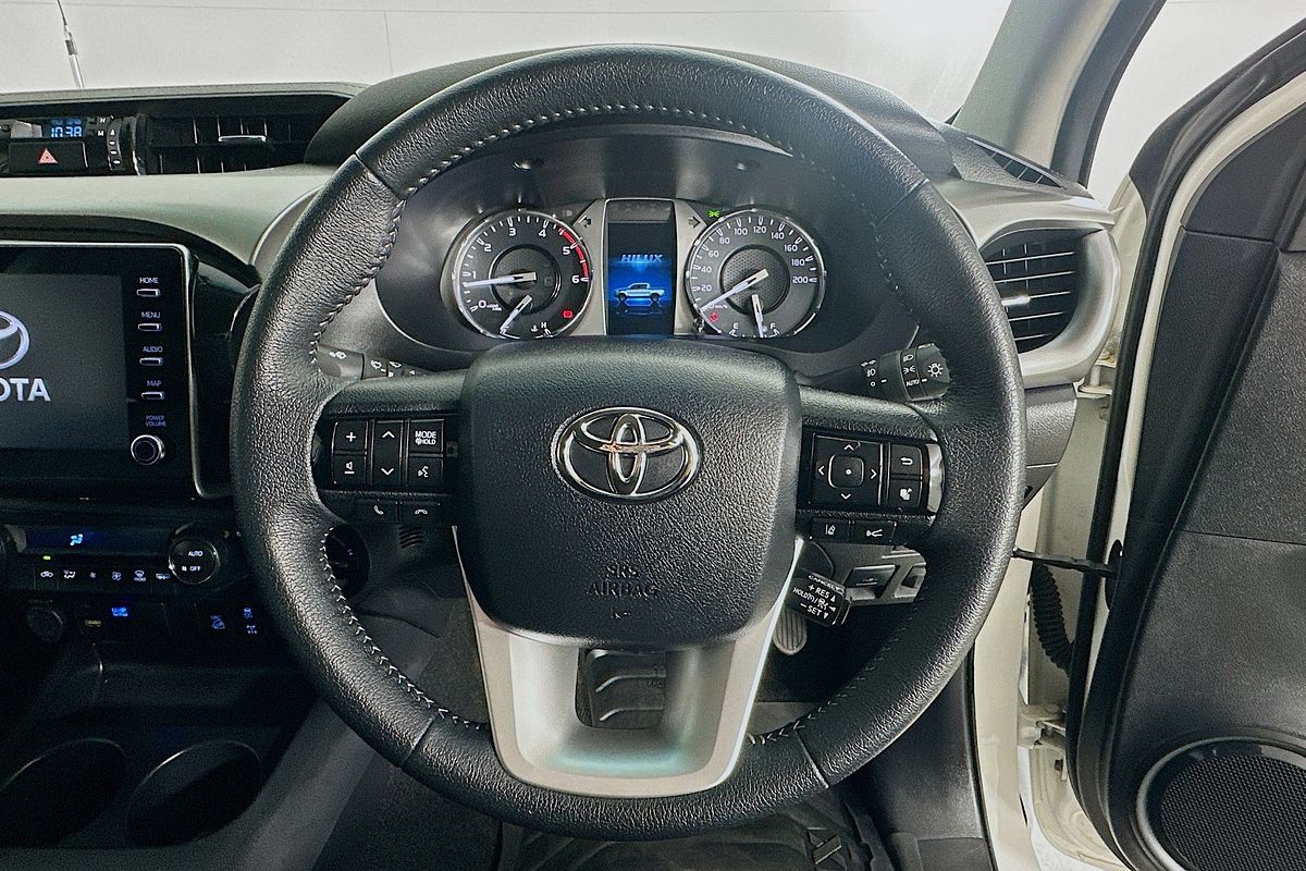 2022 Toyota HILUX SR5 (4x4) GUN126R 4X4