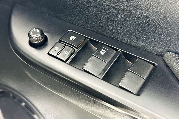 2021 Toyota HILUX SR (4x4) GUN126R 4X4